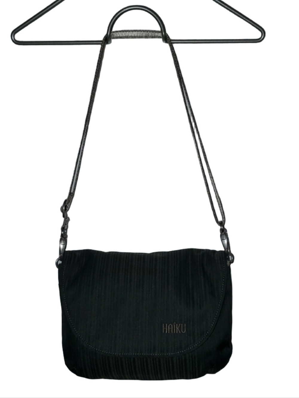 Haiku Bliss Saddle Bag - Picture 15 of 16